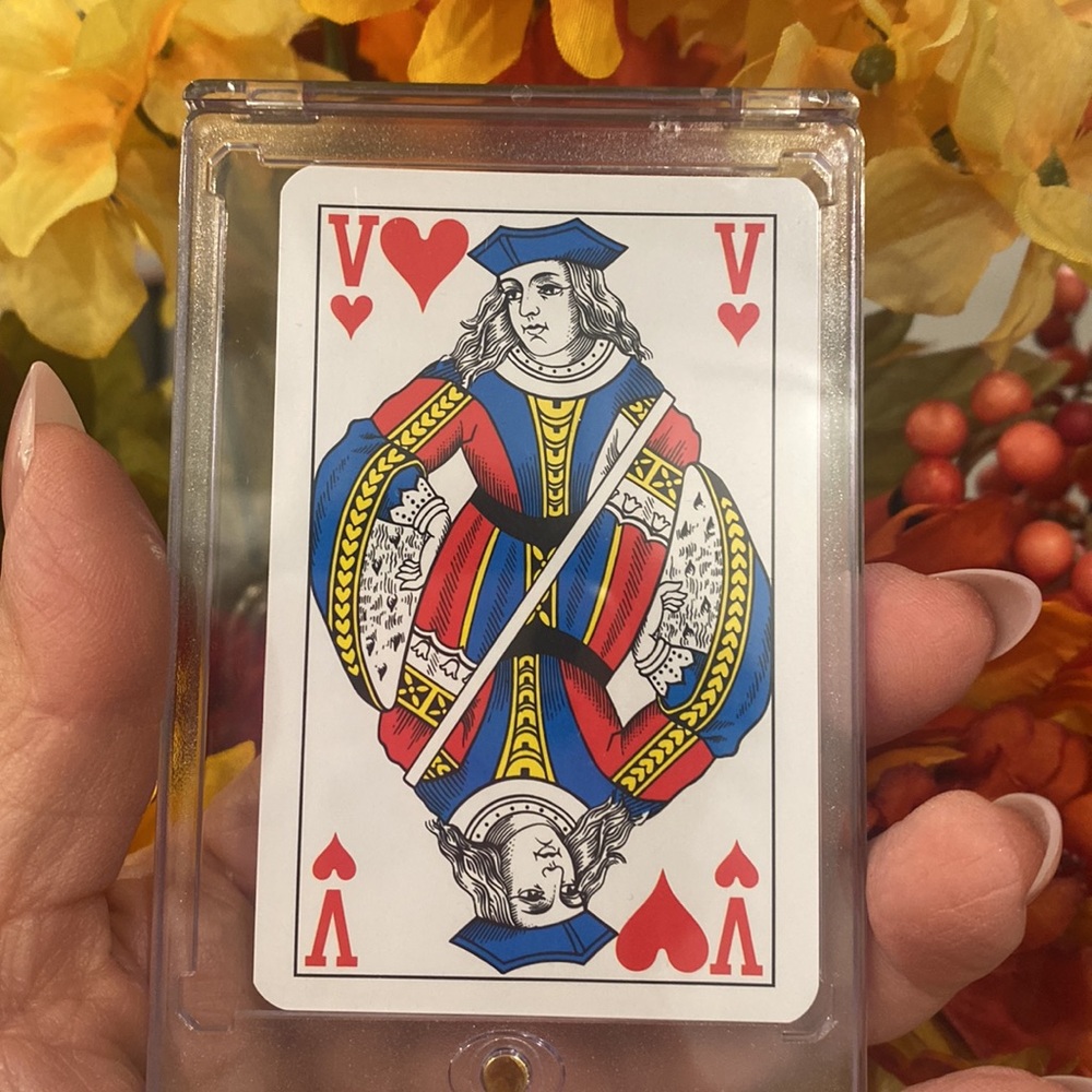 Louis Vuitton "R" Playing Card - Picture 6 of 9